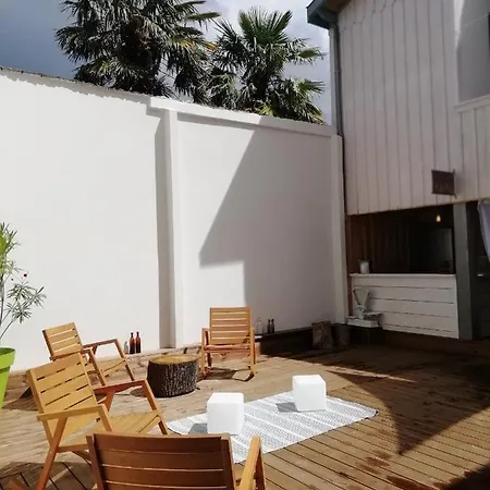 Welcom Apparts-chic Et Intimiste-100m Du Port Apartment *