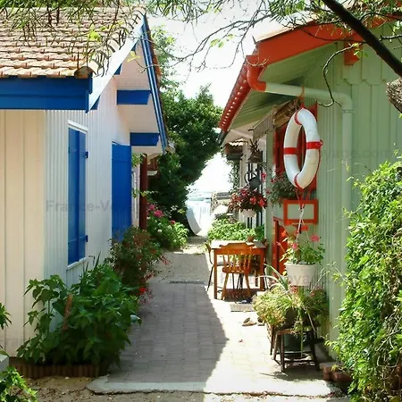 Welcom Apparts-chic Et Intimiste-100m Du Port Apartman La Teste-de-Buch