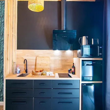 Welcom Apparts-chic Et Intimiste-100m Du Port Apartman *