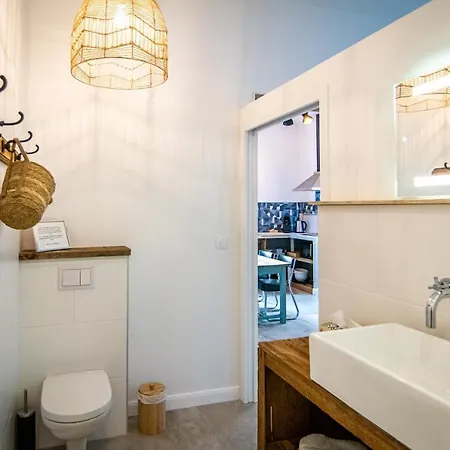 Apartman Welcom Apparts-chic Et Intimiste-100m Du Port