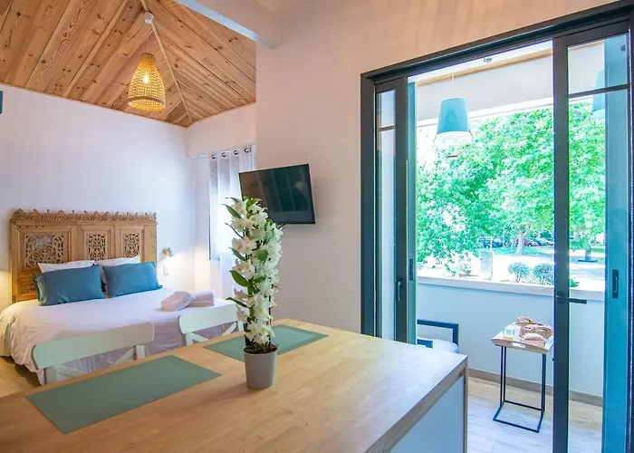 Welcom Apparts-chic Et Intimiste-100m Du Port *