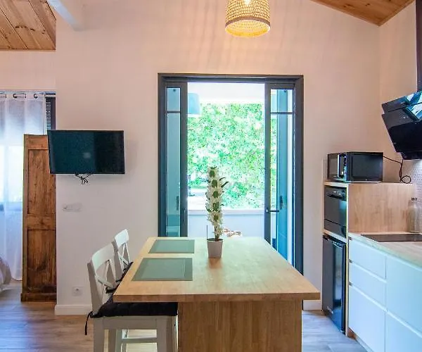 Welcom Apparts-chic Et Intimiste-100m Du Port דירה