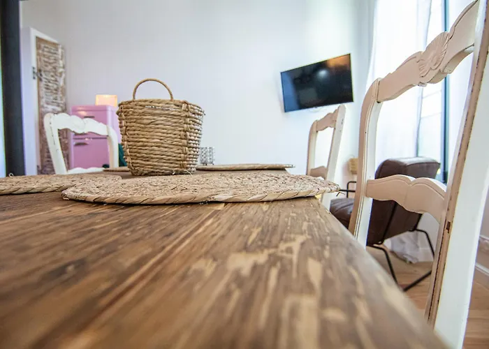 Welcom Apparts-chic Et Intimiste-100m Du Port *